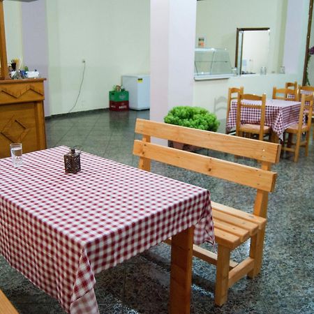Let Rooms Lukova Buitenkant foto
