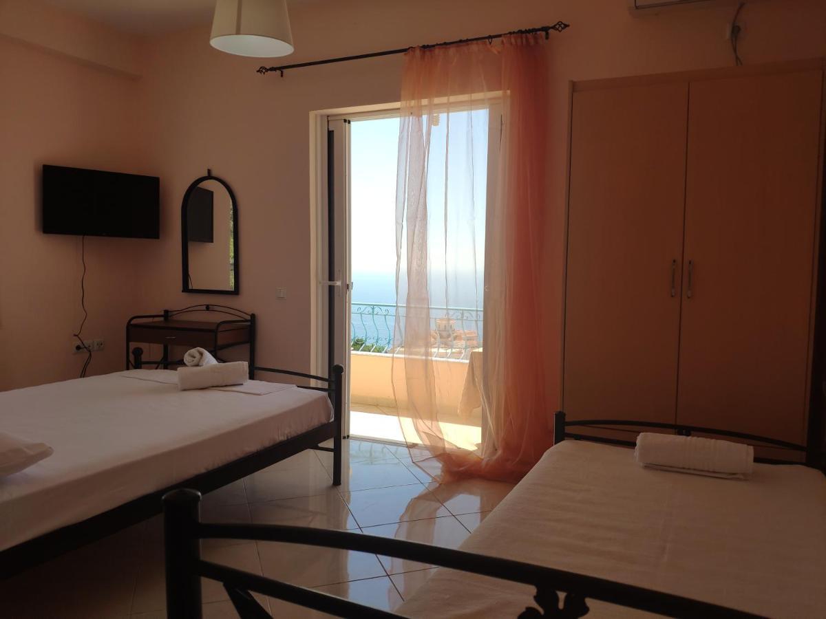 Let Rooms Lukova Buitenkant foto