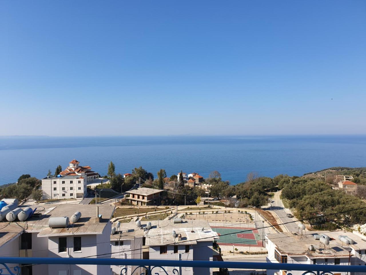 Let Rooms Lukova Buitenkant foto