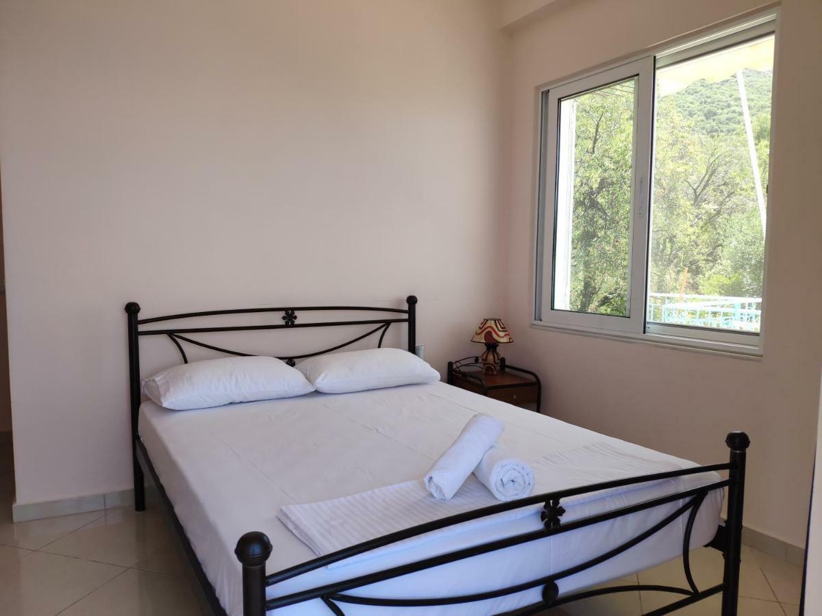 Let Rooms Lukova Buitenkant foto