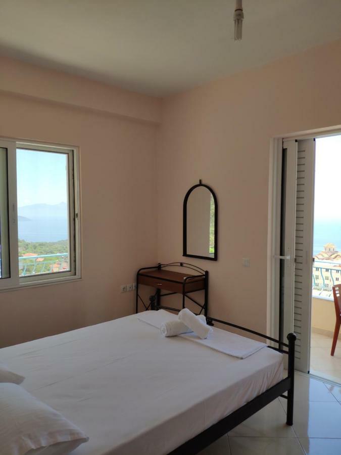 Let Rooms Lukova Buitenkant foto